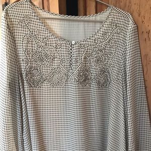 Blouse large barely worn. Light and breezy